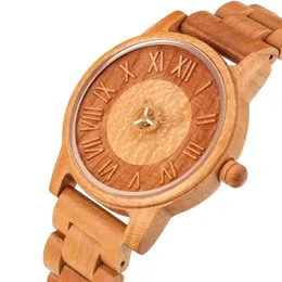 ساعة معصم 2023 Wood Watch for Men Fashion Retro Red Cherry Wooden Wrowen Wrist Wastes Loves Hompts Montre En Bois Homme