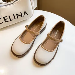 Retro płaskie małe skórzane buty damskie 2022 nowe lato z płytkim ustami niski obcas wszechstronne buty Mary Jane Zapatos de Mujer