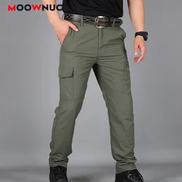 Calças de moda calças casuais masculinas primavera estilo militar à prova dwaterproof água 2022 outono masculino fulllength hombre ao ar livre juventude moownuc