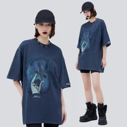 女性用TシャツゴシックパターンクラッシュクロスプリントTシャツ洗浄された苦しんでいるストリートウェアの女性用ヴィンテージ半袖の特大のシャツ