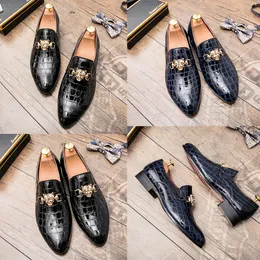 Luxury Brands Patent Leather Shoes Pointed Head Loafers Tiger Head Crocodile Men Leather Shoes Comfortable Business Formal Shoes Size 38-44