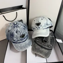 패션 볼 캡 디자이너 모자 찢어진 데님 럭셔리 야구 모자 선 샤드 모자 모자 조절 가능한 유니즈 편안하고 통기성