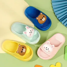 Slipper Baywell Cartoon Bear Bunny Pantofole per bambini per ragazze Ragazzi Summer Beach Indoor Cute Girl Shoes Home Soft antiscivolo 230608