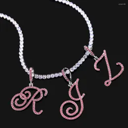 Ketten Luxus Bling Zirkon Cursive Letter Initial Anhänger Halskette für Frauen Iced Out Rosa Kristall Tennis Kette Schmuck