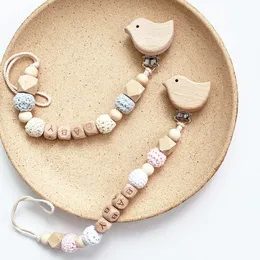 Mobiles# INS Nordic Baby Schnuller Clips DIY Personalisierte Name Holz Häkeln Sicher Antidrop Halter Kette geboren Beißringe Dummy Nippel Clip 230607