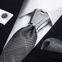 Boyun bağları Lüks Gümüş Siyah Houndstooth İpek İpek Bağları Gümüş kravat toka çemberi tasarımcısı erkekler için erkekler başlık kravat seti cep kare erkekler hediye 230607