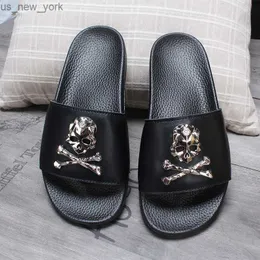Summer Indoor Soft Flip Flops Home Beach Shoes Couple Non-Slip Skull Tide Slides Casual Flat Sandals Women/Man Fashion Slippers