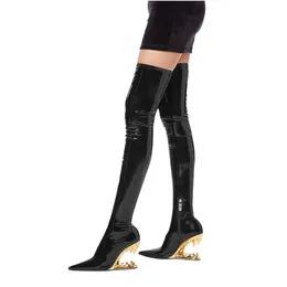 2023 Novos sapatos femininos de salto alto em forma de dente de tigre pontiagudos couro lacado moda sexy envoltório perna botas elásticas acima do joelho botas