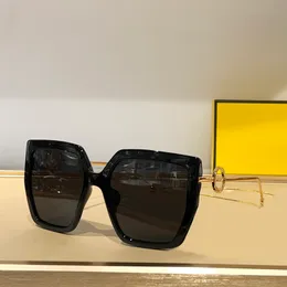 Gold Black Square Oversized Sunglasses Gold Studed Women Sunnies gafas de sol Sonnenbrille Shades UV400 Eyewear with Box