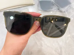 Solglasögon för kvinnor män Summer Tam Designers Style Anti-ultraviolet Retro Plate Full Frame Fashion Glasses Random Box 5A