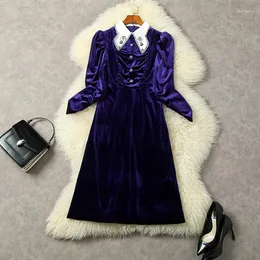 Casual Dresses Women's Wear för vintern 2023 Långärmad lapel med PEAD PEAD Fashionable Purple Velvet Dress European and American