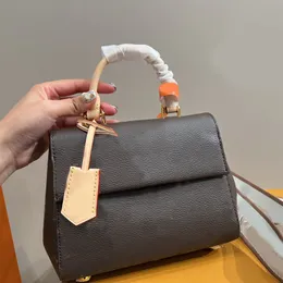 Tote Clunys Diseñador de lujo Bolsos de marca Bolsos cruzados Bolsos de moda Hombro Bolso de alta calidad Señora Mujer Carta Monedero Teléfono Cartera Señora Bolsos de compras de cuero genuino