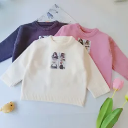 Pullover Little Boys Sweaters Lovely Design Soft Material 26 år gammal Autumn Winter Fashion Style Girls Sticked tröja baby spädbarn 230608