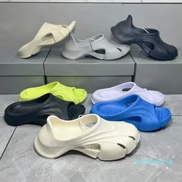 2023 Designer Slippers Foam Runners Men Woman Slider Runr Slides Shoe Platform Slippers Summer Sandals Beach Outdoor