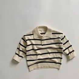 Pullover 1216C Koreańska noszenie dla dzieci w paski Turtleeck Sweater Spring Autumn Baby Boys Girls Cotton 230608