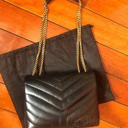 Mjuka quiltade väskor Crossbody Designer Bag for Women Plated Gold Silver Metal Strap Chain Justerbar magnetisk spänne axelpåsar All Black Leather XB019 Q2