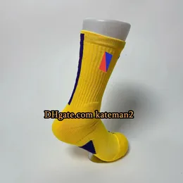Çoraplar Erkek Spor Antiskl Socks Basketbol Çoraplar Havlu Çorap Eur Boyut 4246 Tasarımcı Çoraplar Uzunluk 3 Çift C'den Başlayabilir