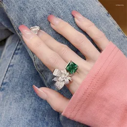 Cluster Rings 925 Sterling Silver Exquis Bowknot Ring Lab Emerald Gemstone Élégant Finegr Dames Mariage Fiançailles Bijoux Cadeau