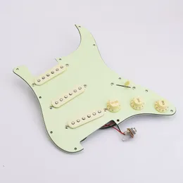 1set Alnico Single Coil SSS Electric Guitar Pickguard Pickup Załadowany przed podwozie płytkę do scratch na guitarra St