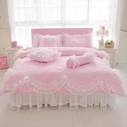 Sängkläder sätter 100 bomullstjock quiltad spetsuppsättning King Queen Twin Size Bed Princess Korean Girls White Pink kjol Kudde 230609