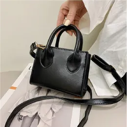 Evening Bags Square Bag Crossbody Shoulder Handbag Trendy Retro Mini For Women Luxury Designer Female Solid Flap Tote Messenger