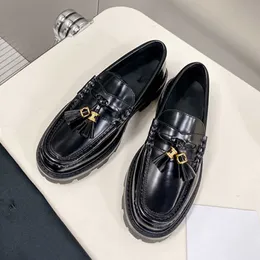 High board autumn and winter 2023 new style C Lin Triumphal Arch British fashion pendant thick soled Slip-on shoe single shoes