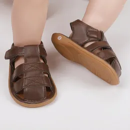 İlk Yürüteçler Toddler Boys Yaz Sıradan Sandalet Düz Okul Partisi Bebekler için Düz Renk Anti-Slip Yumuşak Ayakkabılar
