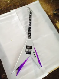 Raro Double V Jack Kiss Vinnie Vincent Metálico Roxo Prata V Guitarra elétrica Floyd Rose Tremolo Tailpiece, Porca de bloqueio, Hardware cromado