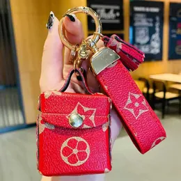 2021 Luxury designer Keychain leather key chains lovely wallet Fashion accessories lover gift handmade men women bag pendant 246S