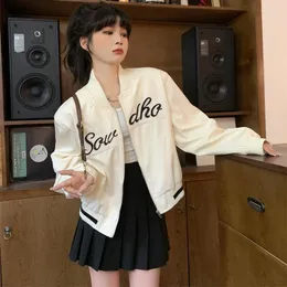 Kvinnans jackor 2023 Summer Women's Coat Korean Fashion Versatile Brodery Stitching Långärmad Stand Collar Loose Jacket