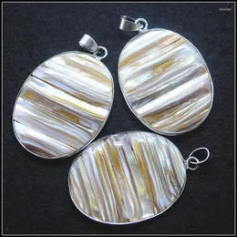 Pendant Necklaces 1PC Natural Shell Pendants Mother Of Pearl Oval Shape 43x33mm Arrived With Factory Top Designs For Women Necklace