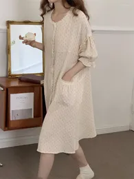 Roupa de dormir feminina linda camisola de gaze de algodão puro vestido de noite de manga curta para casa roupas soltas para casa com seio simples rendado para fora