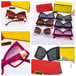 Designer sun glasses ladies sunglasses men polygon sunglasses with letter designer sunglass unisex traveling sunglass black grey red beach adumbral with box