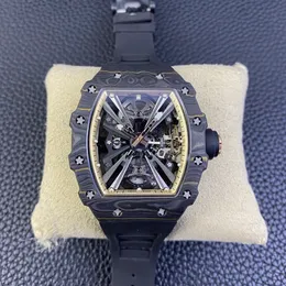 RM12-01 Watch har en flytande Tourbillon manuell lindningsrörelse fat fall av kolfiber safirglasspegel