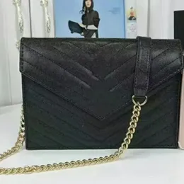 Lüks markalar eğimli omuz çantası altın ve gümüş metal zincir kadın düz buzağı deri çanta tasarımcısı çanta eğimli haberci crossbody deri kapak