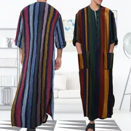 Męskie szaty męskie szaty koszulowe Arabii w paski Arabii w paski koszula etniczne ubranie długie rękawy retro kimono dom spódnica bawełniana bieliznę 230612