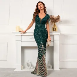 Urban Sexy Dresses YIDINGZS Tiefer V-Ausschnitt Grün Pailletten Abendkleid Party Maxikleid Perlen Langer Abschlussball 19085 230612