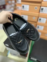Dress Shoes 2023 Designer Dress Shoe C branded Black white Loafers Women Quilted Leather casual Shoes Flap Chunky Sneakers Calfskin Shoes Luxury Mules loafer size 34