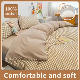 Sängkläder sätter 100 bomull japansk enkel stil täcke täckbäddning set med rutig stripeskin vänlig andningsbar 1 täcke cover2 fodral z0612