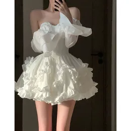 Grundläggande casual klänningar Vintage Temperament Women's Summer Dress Exquisite and Unique White Tube Top Tutu Hyls for Women 2023 230612