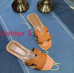 Tênis de design de marca de verão flip-flops chinelos moda luxo sandálias de couro corrente de metal senhoras casuais 38-45