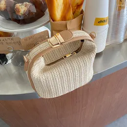 Axelväskor halm crossbody väska för kvinnor bohemisk liten stickning sommarväska och handväska vacation hink strand