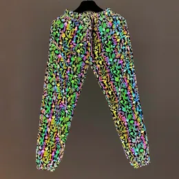 Pantaloni da uomo Pantaloni cargo colorati riflettenti Sewant Mushrooms Pantaloni hip-hop che riflettono la luce Abbigliamento da jogging notturno