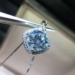 Colar com pingente de diamante de 2 quilates de prata 925 com corte excelente, banhado a platina, cor D, corrente de moissanita aprovada no teste de diamante