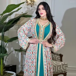 Abbigliamento etnico Set Donna Musulmana Abaya 2 pezzi Abiti da sera per feste Dubai Moda di lusso Stampa grafica Elegante abito casual con scollo a V e cintura