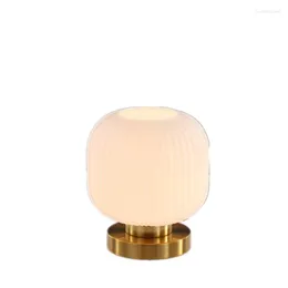 Table Lamps Retro Glass Desk Lamp Modern Simple Bedroom Bedside Luster Tabletop Decorative Living Room Study