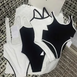 Damen Jumpsuits Strampler Designer Sommer Neuer Stil Einfache Mode Schwarz-Weiß-Kontrast Sexy Slim Einteiliger Badeanzug Hosenträger Unterweste J0TP