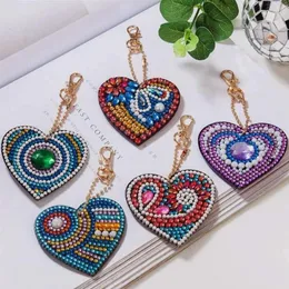 سلاسل المفاتيح Diamond Painting Keychain Kit 5D Paint with Diamonds by Number Love Heart Pendant Art Craft Key Ring Valentine39S DA937232X