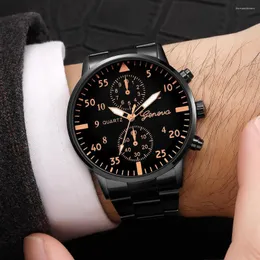 Нарученные часы роскошные часы для моды из нержавеющей стали для мужчины кварцевый аналоговый запясть