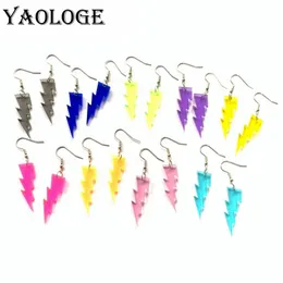 Charm Yaologe New 8 Color Acrylic Lightning Long Pendant Earring for Women Fashion Fashion 과장된 소녀 파티 보석 선물 도매 D Smty0